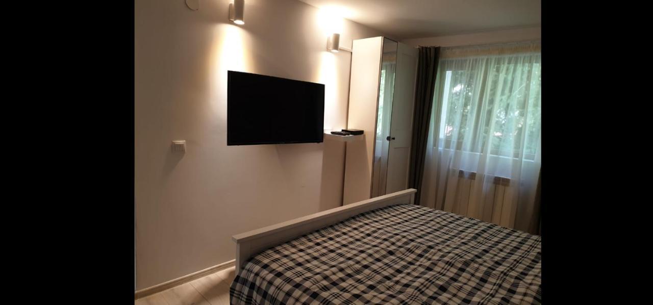Casa Aris Lepsa Vrancea Hotell Exteriör bild