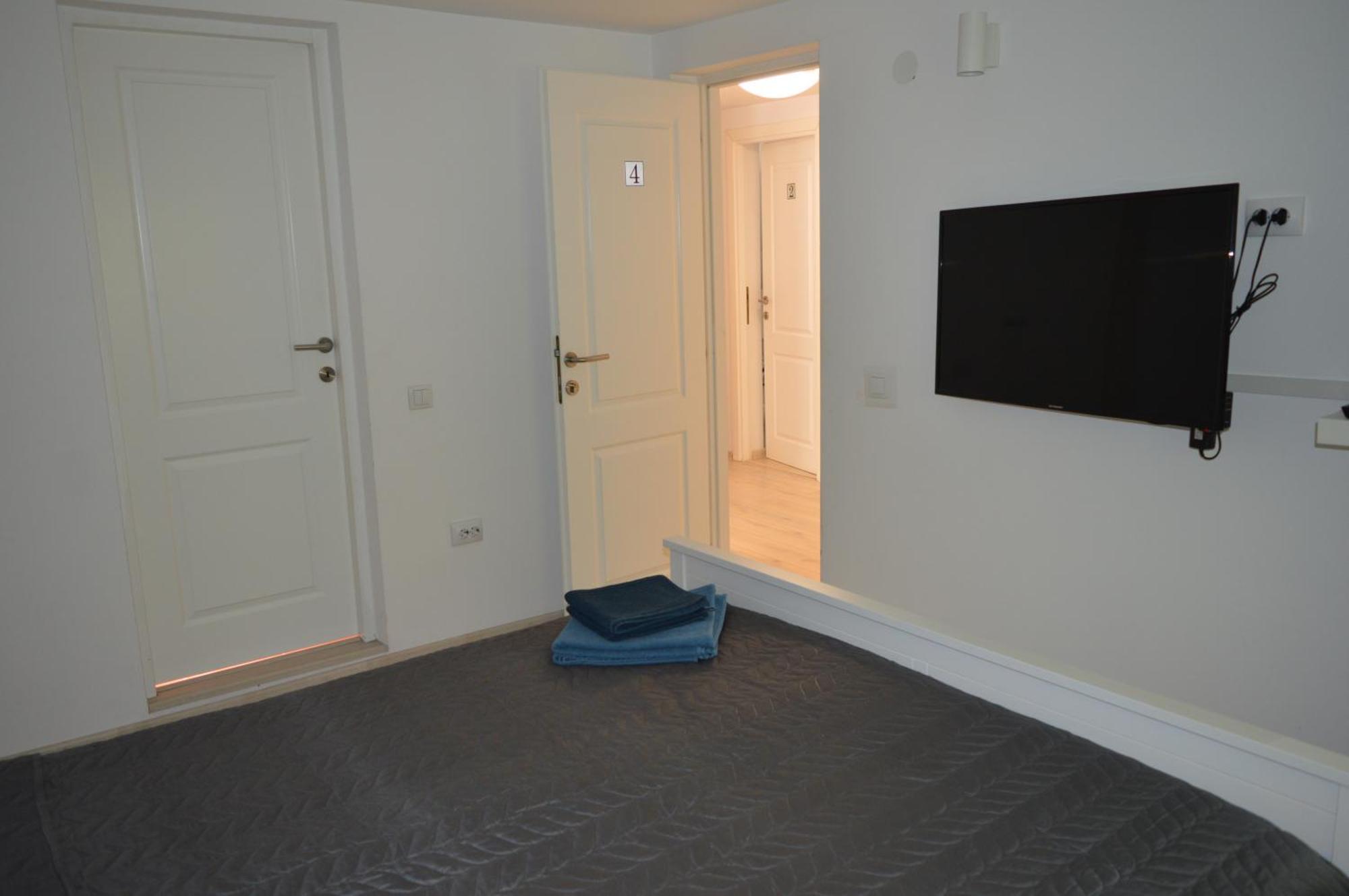 Casa Aris Lepsa Vrancea Hotell Exteriör bild